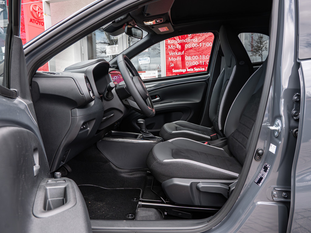 Fahrzeugansicht TOYOTA Aygo X 1.5 Hybrid GR SPORT - Bild 5