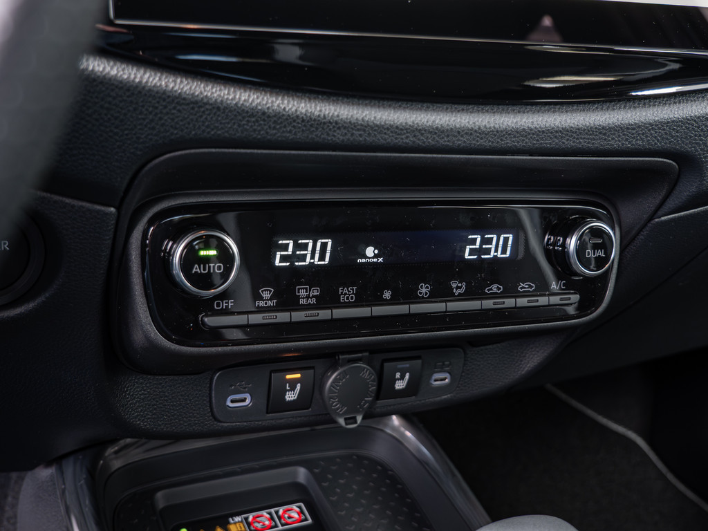 Fahrzeugansicht TOYOTA Aygo X 1.5 Hybrid GR SPORT - Bild 17