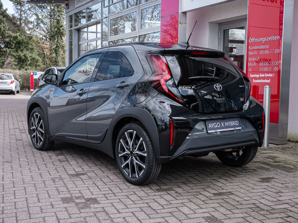 Fahrzeugansicht TOYOTA Aygo X 1.5 Hybrid GR SPORT - Bild 42