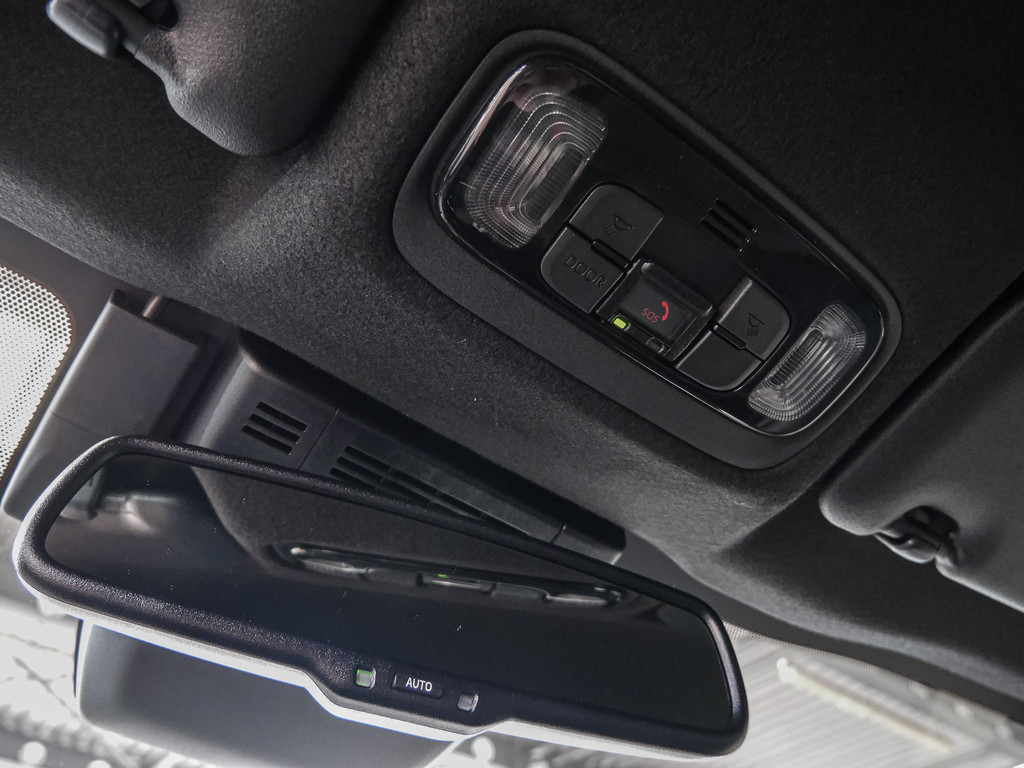 Fahrzeugansicht TOYOTA Yaris Cross 1.5 Hybrid FWD Teamplayer - Bild 25