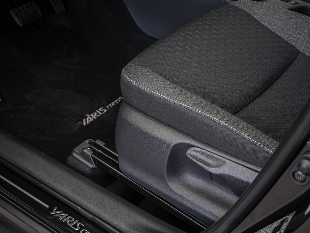 Fahrzeugansicht TOYOTA Yaris Cross 1.5 Hybrid FWD Teamplayer - Bild 36