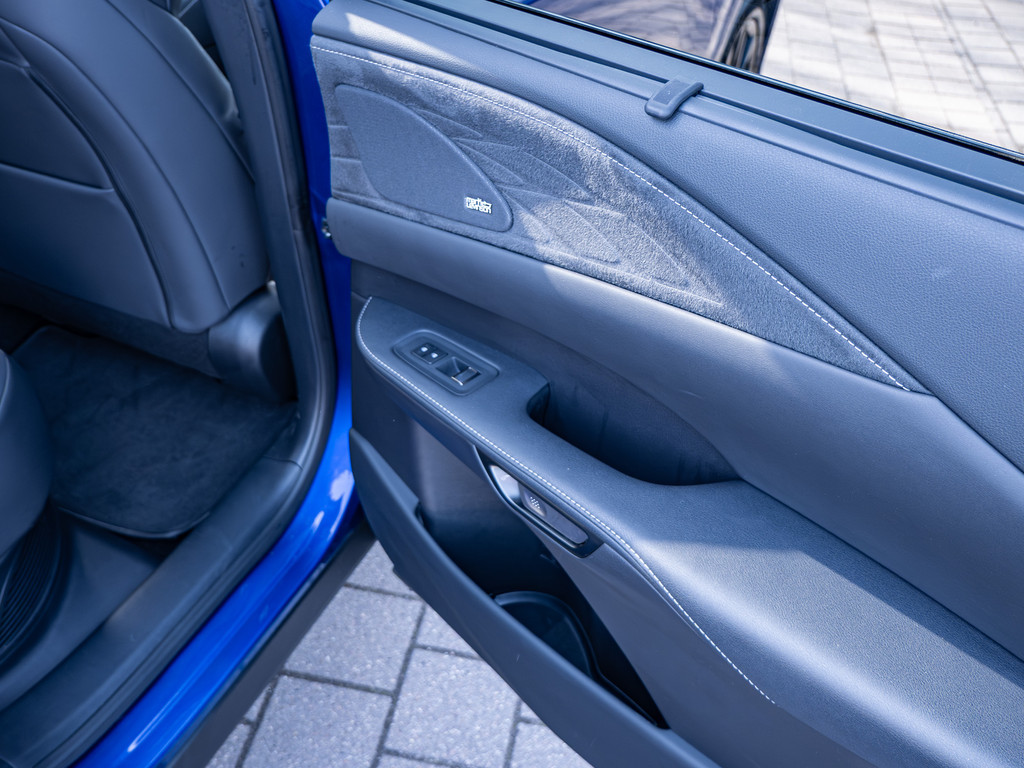 Fahrzeugansicht LEXUS RX 500h DIRECT4 F SPORT+ - Bild 6