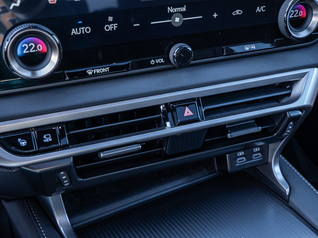 Fahrzeugansicht LEXUS RX 500h DIRECT4 F SPORT+ - Bild 24