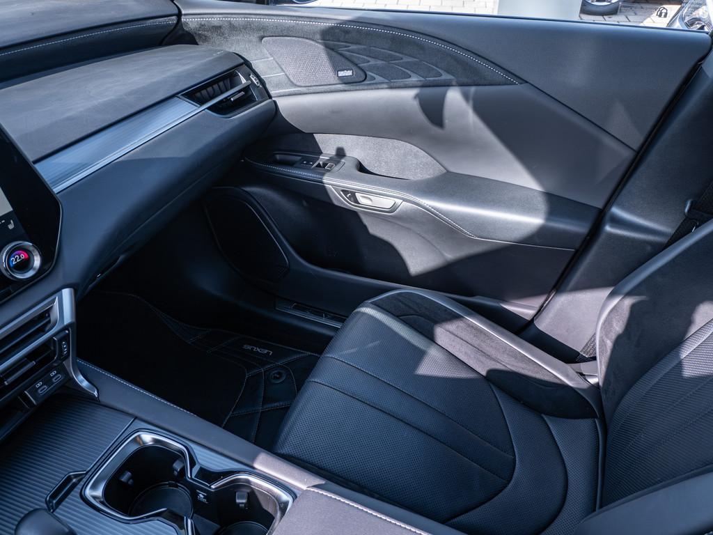 Fahrzeugansicht LEXUS RX 500h DIRECT4 F SPORT+ - Bild 27