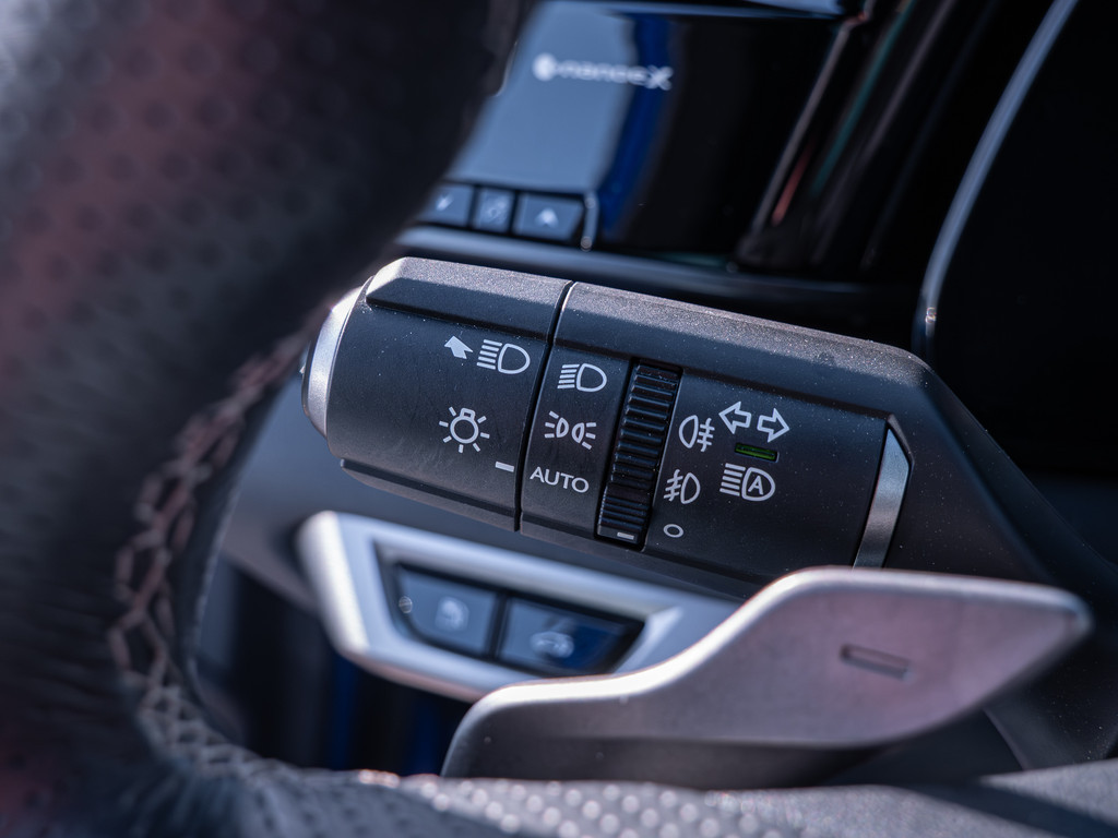 Fahrzeugansicht LEXUS RX 500h DIRECT4 F SPORT+ - Bild 32