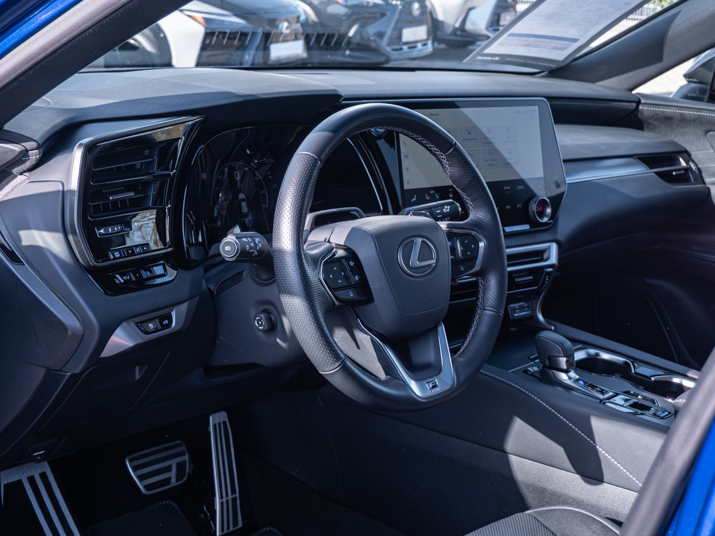 Fahrzeugansicht LEXUS RX 500h DIRECT4 F SPORT+ - Bild 38