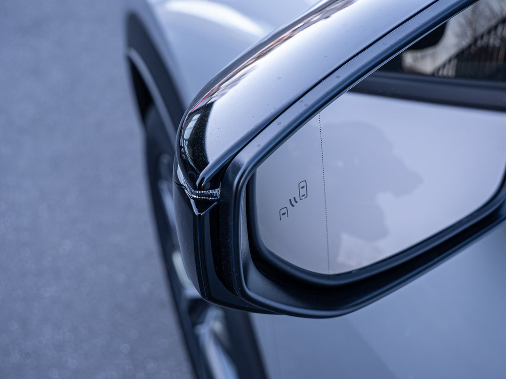 Fahrzeugansicht LEXUS LBX 1.5 FWD Emotion - Bild 3