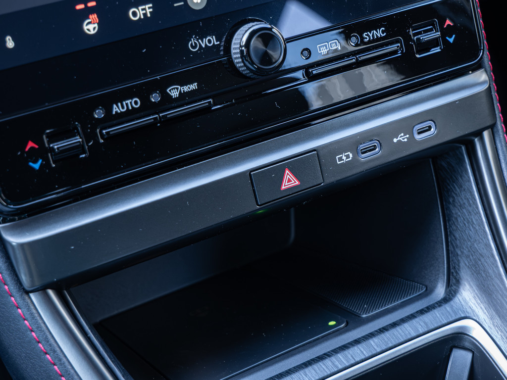 Fahrzeugansicht LEXUS LBX 1.5 FWD Emotion - Bild 20