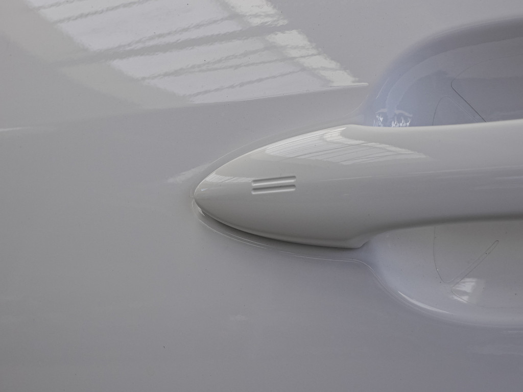 Fahrzeugansicht TOYOTA Yaris Cross 1.5 Hybrid FWD Teamplayer - Bild 2