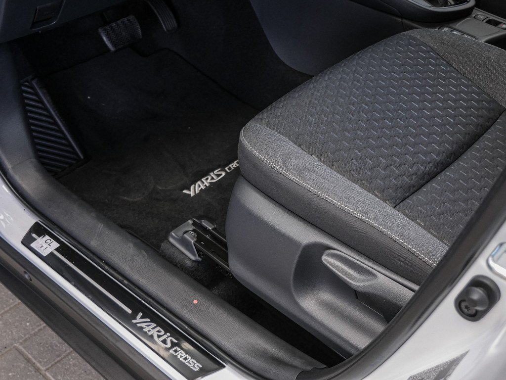 Fahrzeugansicht TOYOTA Yaris Cross 1.5 Hybrid FWD Teamplayer - Bild 36