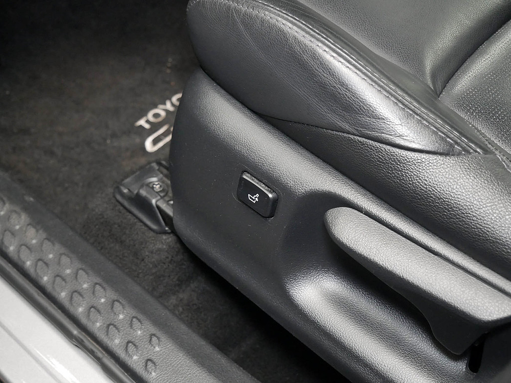 Fahrzeugansicht TOYOTA C-HR HYBRID Style - Bild 9