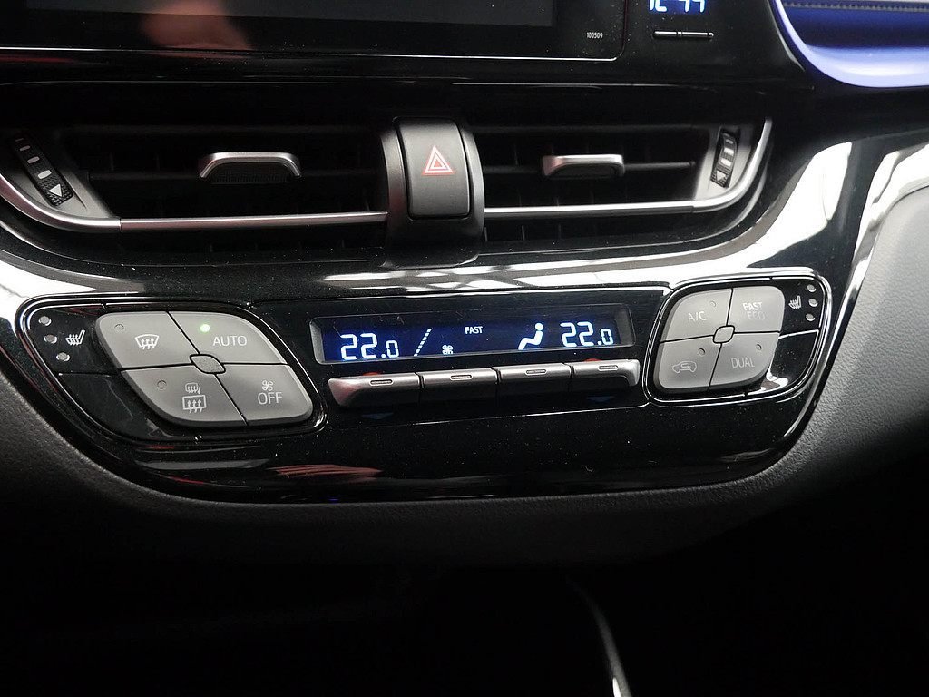 Fahrzeugansicht TOYOTA C-HR HYBRID Style - Bild 14