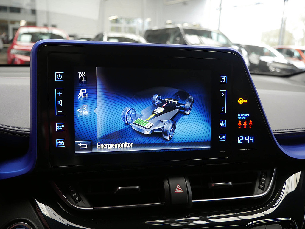 Fahrzeugansicht TOYOTA C-HR HYBRID Style - Bild 16