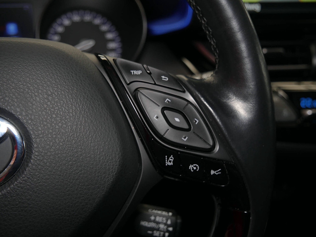 Fahrzeugansicht TOYOTA C-HR HYBRID Style - Bild 24