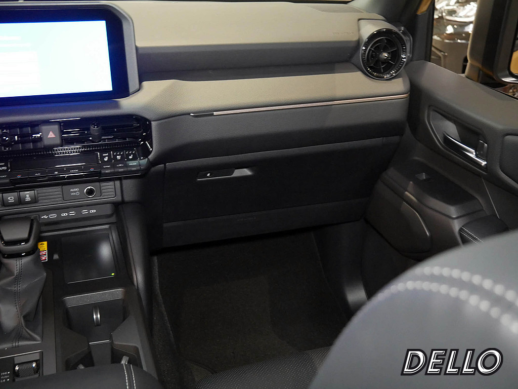 Fahrzeugansicht TOYOTA Land Cruiser 2.8 D-4D Executive - Bild 5