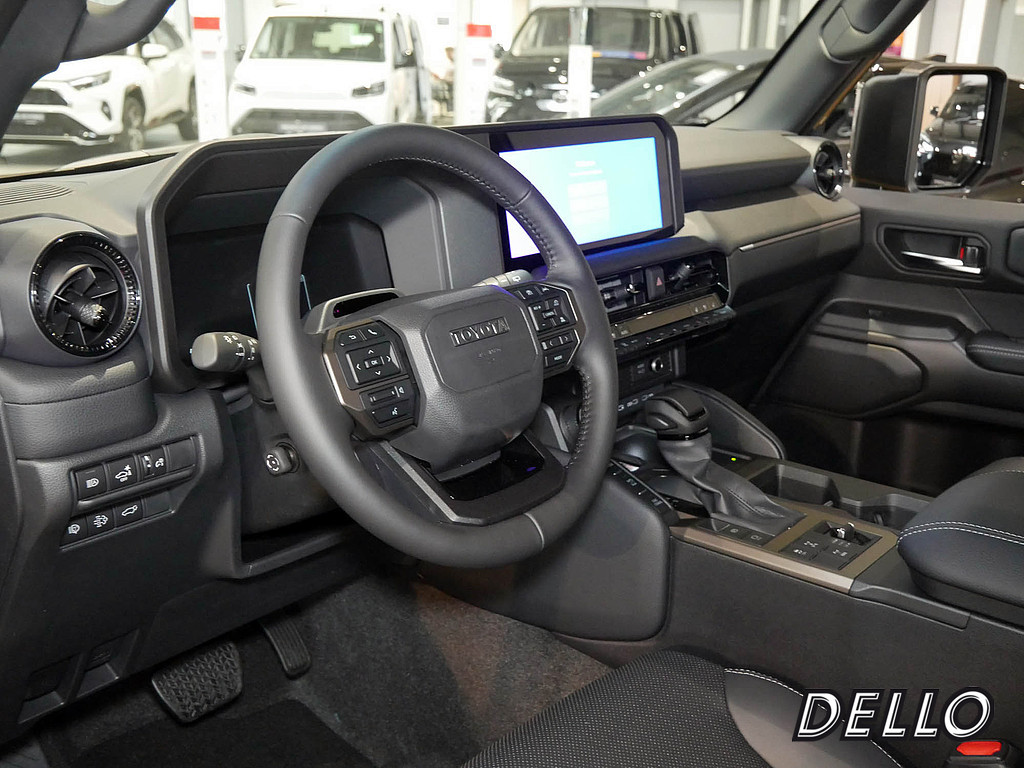 Fahrzeugansicht TOYOTA Land Cruiser 2.8 D-4D Executive - Bild 13