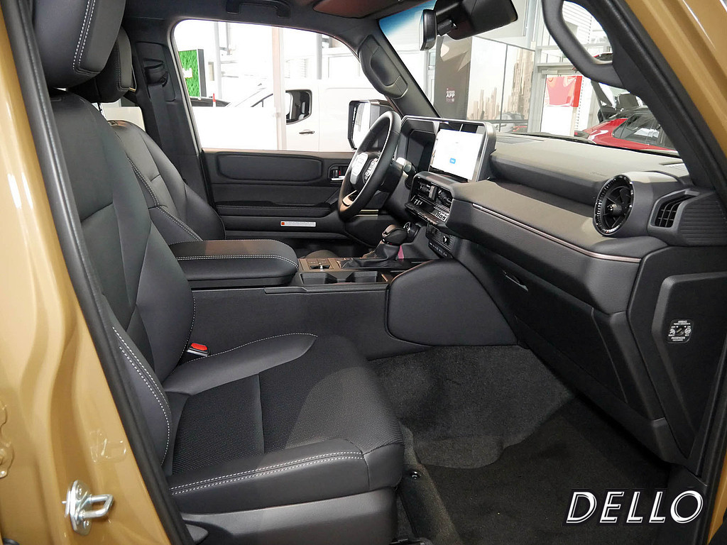 Fahrzeugansicht TOYOTA Land Cruiser 2.8 D-4D Executive - Bild 45