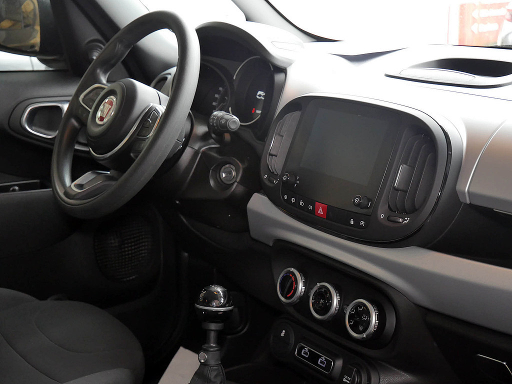 Fahrzeugansicht FIAT 500L 1.4 16V Cross - Bild 30