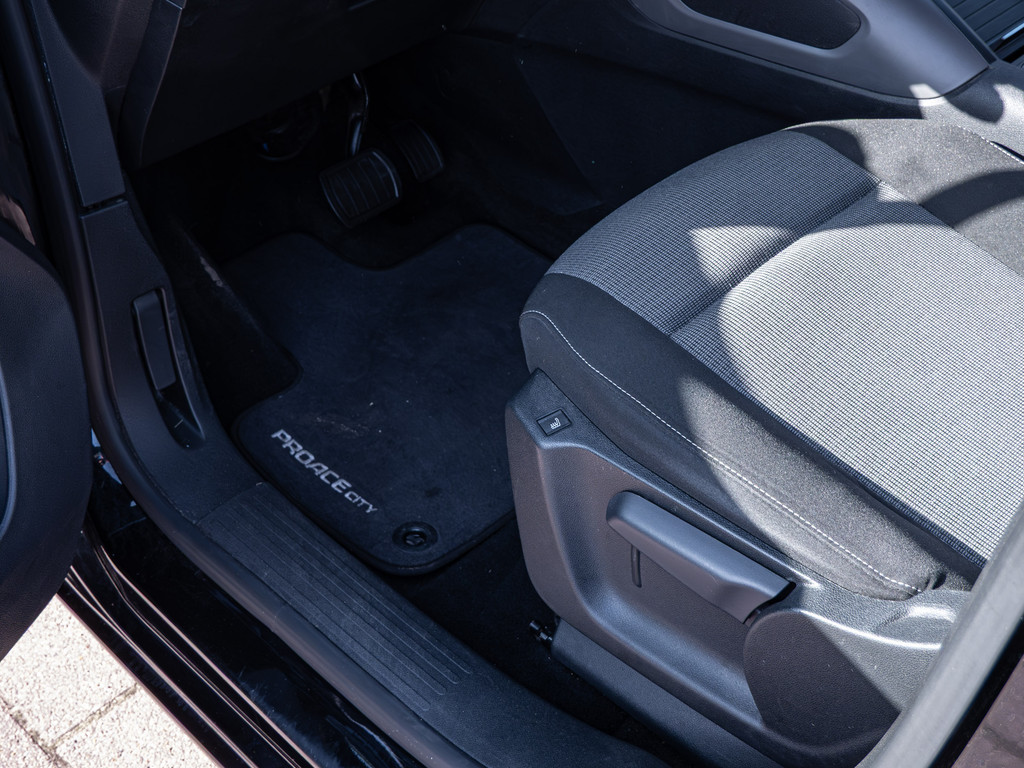 Fahrzeugansicht TOYOTA Proace City Verso 1.2 Turbo Executive - Bild 33