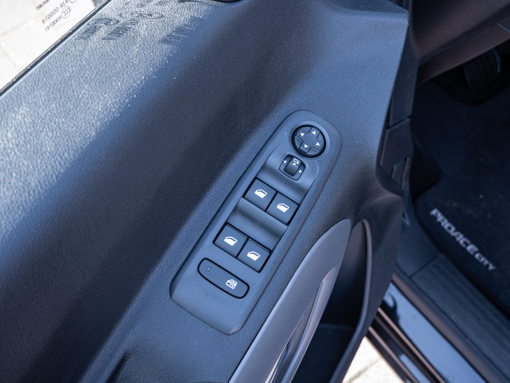 Fahrzeugansicht TOYOTA Proace City Verso 1.2 Turbo Executive - Bild 37