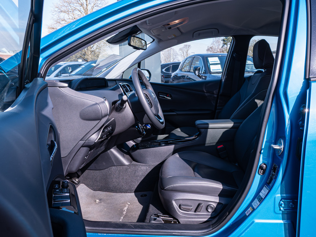 Fahrzeugansicht TOYOTA Prius Hybrid Executive - Bild 5