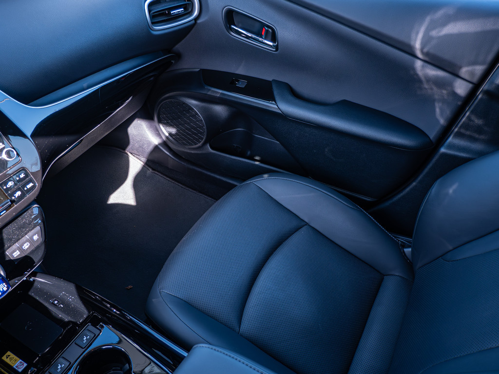 Fahrzeugansicht TOYOTA Prius Hybrid Executive - Bild 21