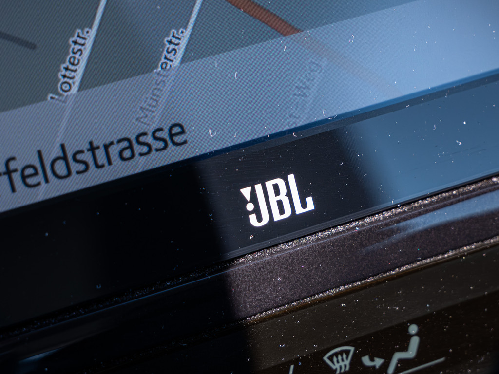 Fahrzeugansicht TOYOTA Prius Hybrid Executive - Bild 35