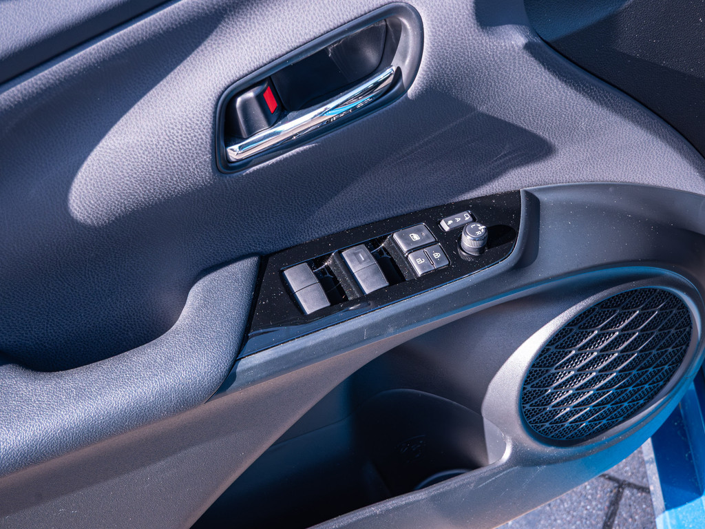 Fahrzeugansicht TOYOTA Prius Hybrid Executive - Bild 38