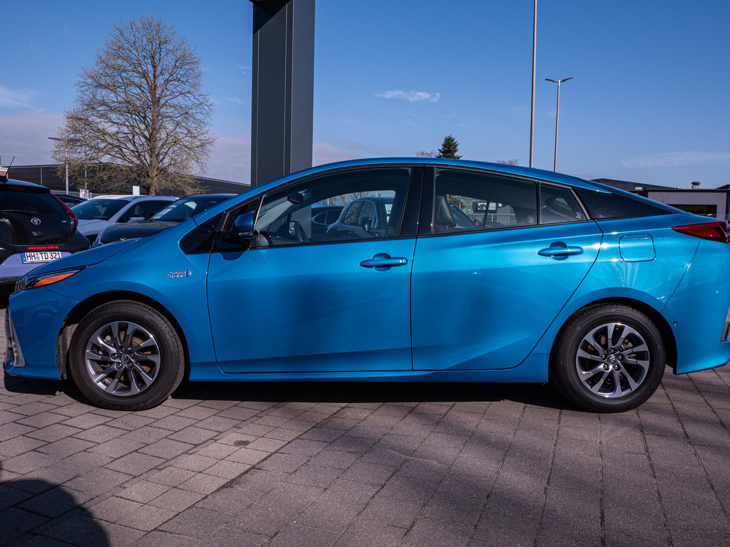 Fahrzeugansicht TOYOTA Prius Hybrid Executive - Bild 45