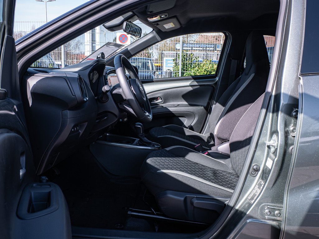 Fahrzeugansicht TOYOTA Aygo X 1.0 Pulse - Bild 3