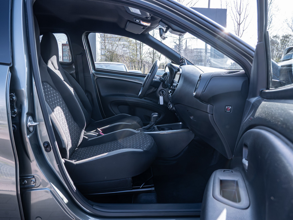 Fahrzeugansicht TOYOTA Aygo X 1.0 Pulse - Bild 4