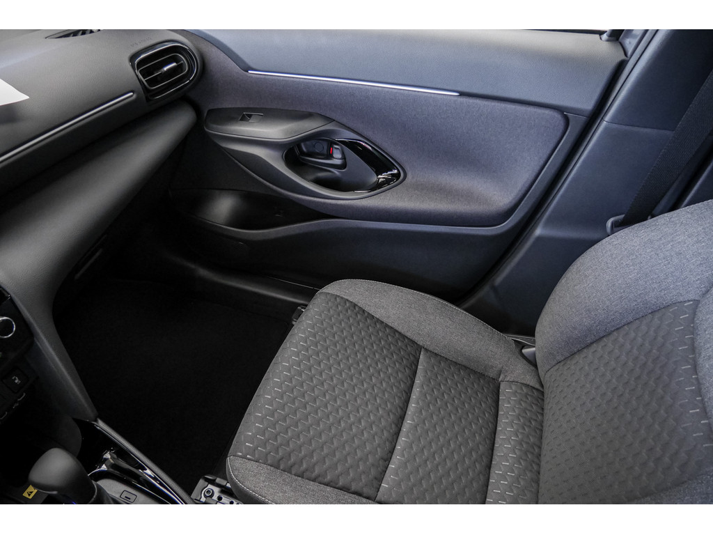 Fahrzeugansicht TOYOTA Yaris Cross 1.5 Hybrid FWD Teamplayer - Bild 25