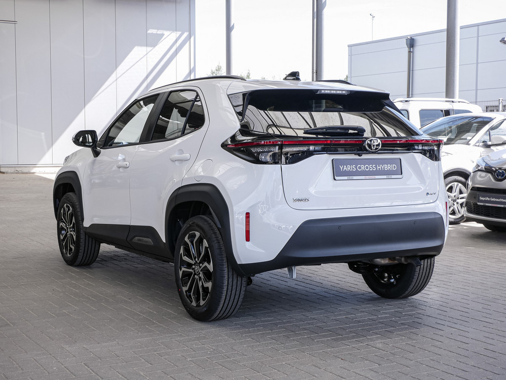 Fahrzeugansicht TOYOTA Yaris Cross 1.5 Hybrid FWD Teamplayer - Bild 40