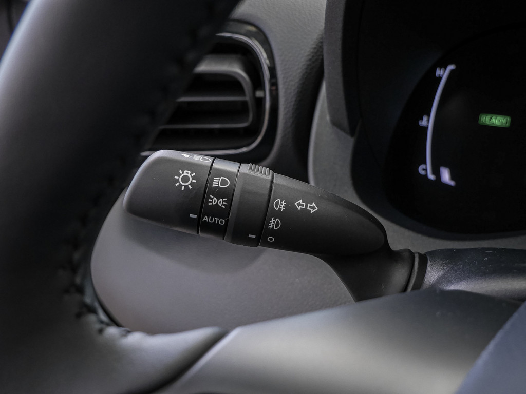 Fahrzeugansicht TOYOTA Yaris Cross 1.5 Hybrid FWD Teamplayer - Bild 28