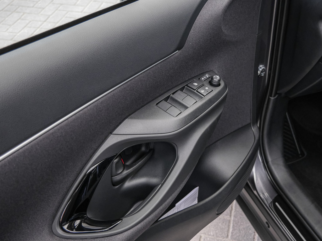 Fahrzeugansicht TOYOTA Yaris Cross 1.5 Hybrid FWD Teamplayer - Bild 39