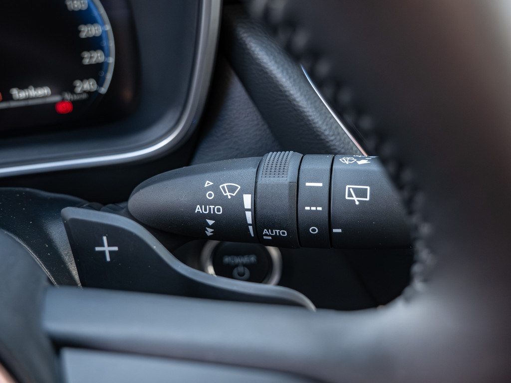 Fahrzeugansicht TOYOTA Corolla Touring Sports 1.8 Hybrid Teamplayer - Bild 25