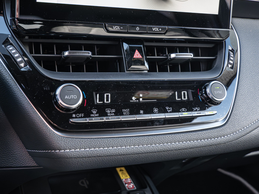 Fahrzeugansicht TOYOTA Corolla Touring Sports 2.0 Hybrid Teamplayer - Bild 16