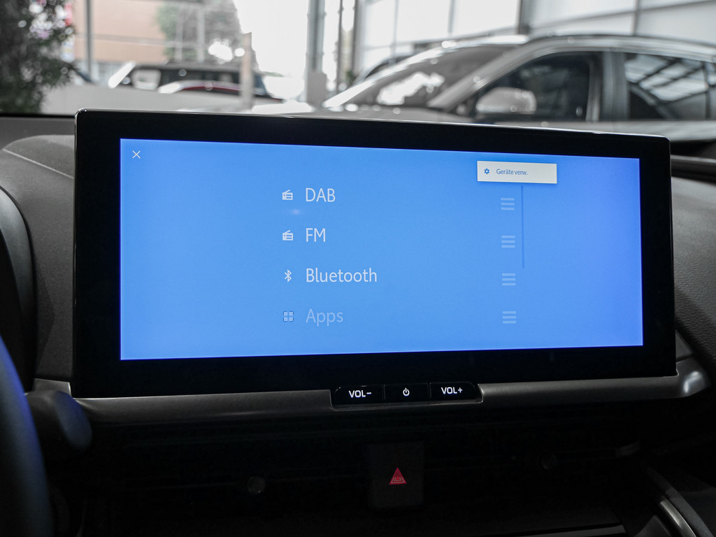 Fahrzeugansicht TOYOTA C-HR 2.0 Plug-In Hybrid FWD Teamplayer - Bild 10