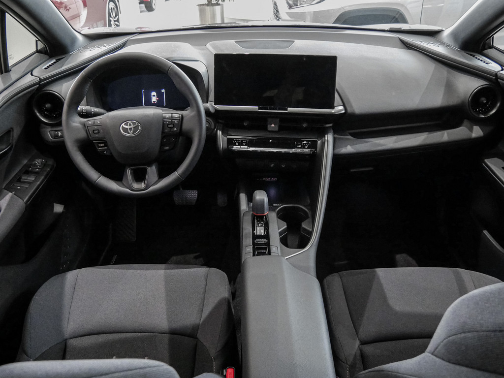 Fahrzeugansicht TOYOTA C-HR 2.0 Plug-In Hybrid FWD Teamplayer - Bild 2