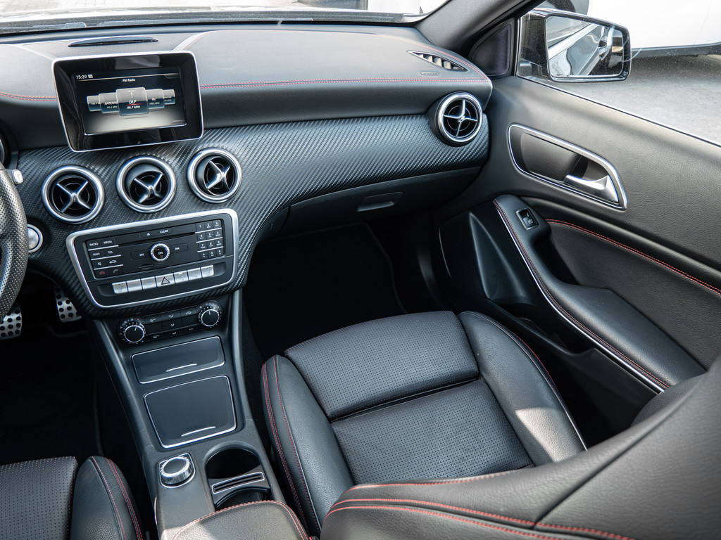 Fahrzeugansicht MERCEDES-BENZ A 180 Style - Bild 8