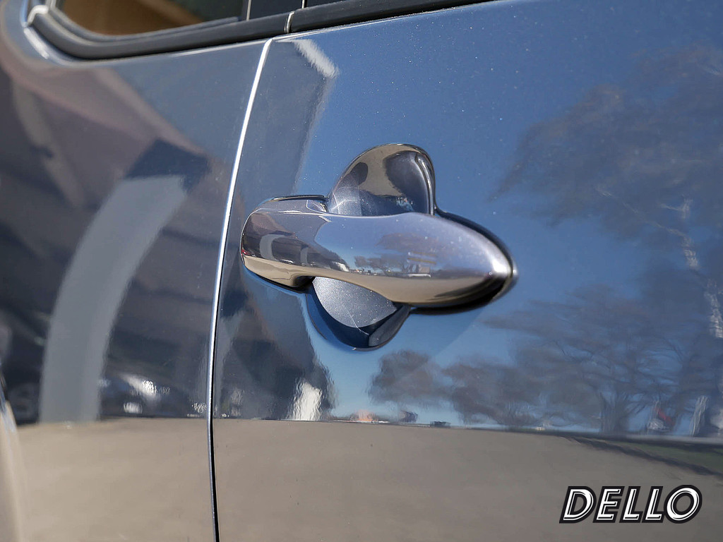 Fahrzeugansicht TOYOTA Yaris Hybrid 1.5 VVT-iE Teamplayer - Bild 4