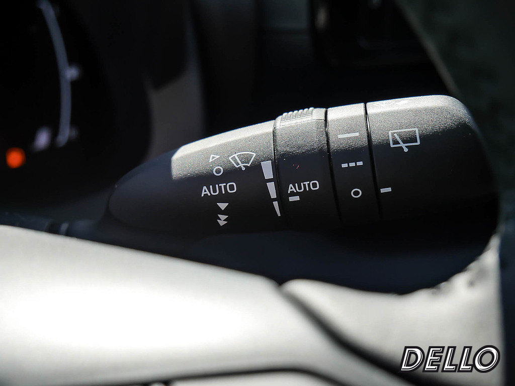 Fahrzeugansicht TOYOTA Yaris Hybrid 1.5 VVT-iE Teamplayer - Bild 28