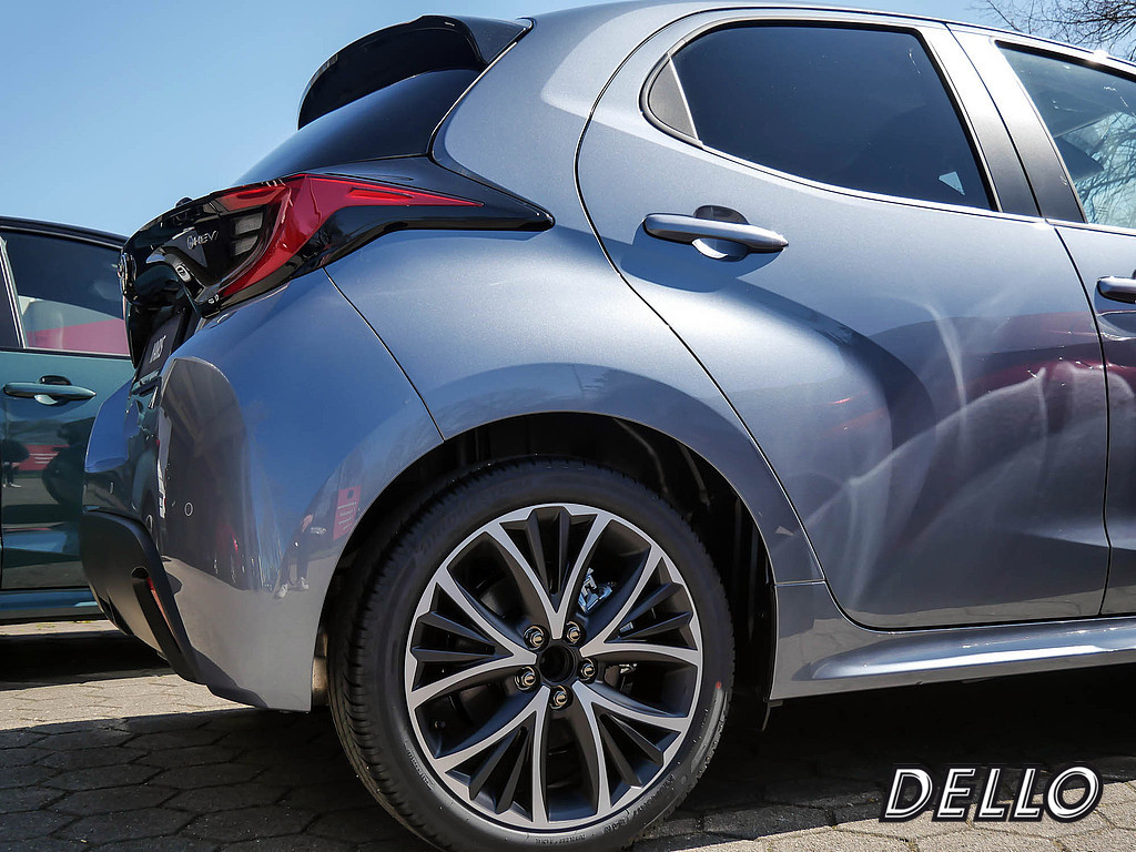 Fahrzeugansicht TOYOTA Yaris Hybrid 1.5 VVT-iE Teamplayer - Bild 33