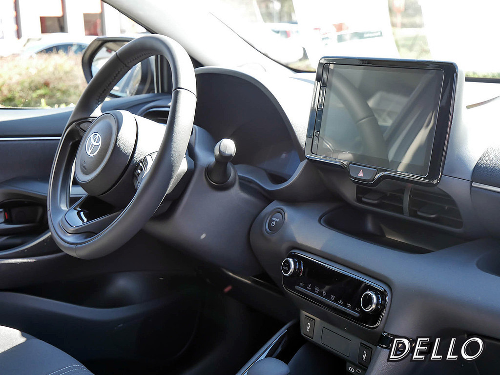 Fahrzeugansicht TOYOTA Yaris Hybrid 1.5 VVT-iE Teamplayer - Bild 36