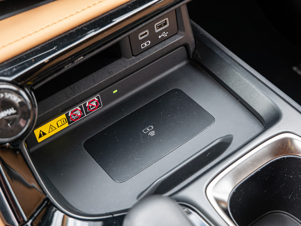 Fahrzeugansicht LEXUS NX 450h + Business - Bild 20