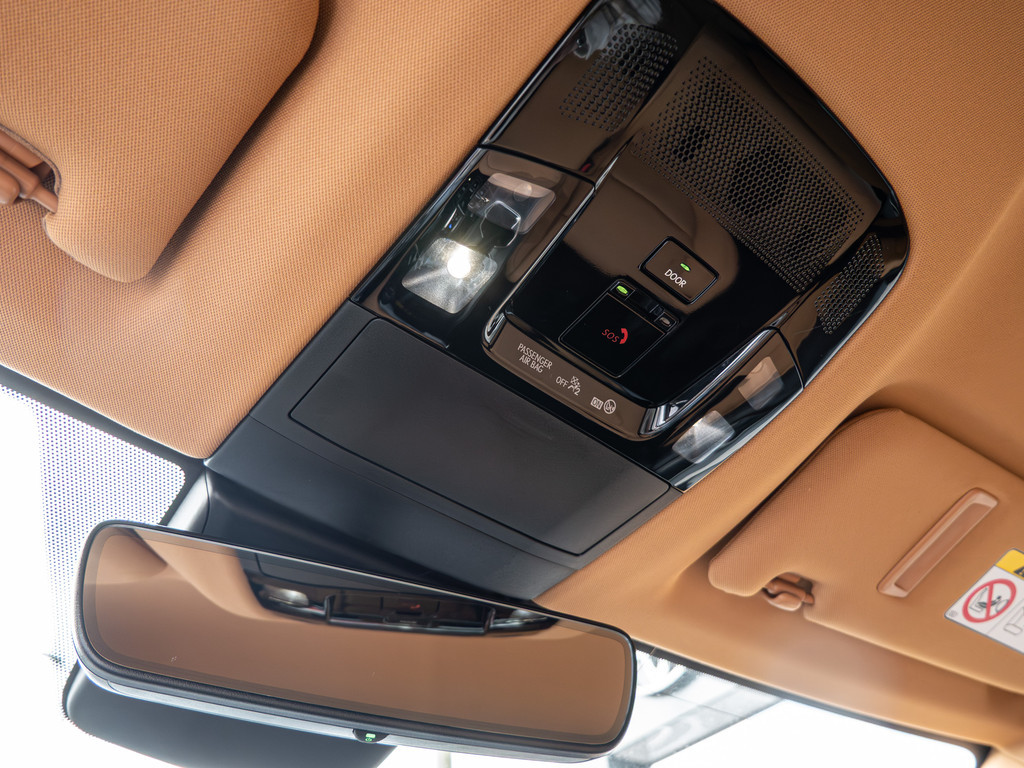 Fahrzeugansicht LEXUS NX 450h + Business - Bild 24