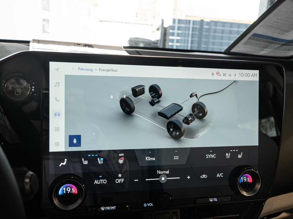 Fahrzeugansicht LEXUS NX 450h + Luxury - Bild 13