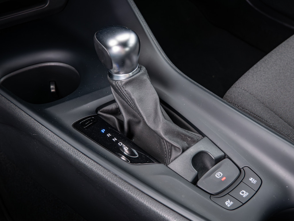 Fahrzeugansicht TOYOTA C-HR HYBRID Flow - Bild 21