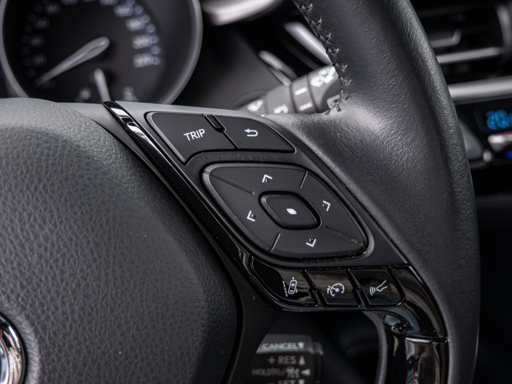 Fahrzeugansicht TOYOTA C-HR HYBRID Flow - Bild 29