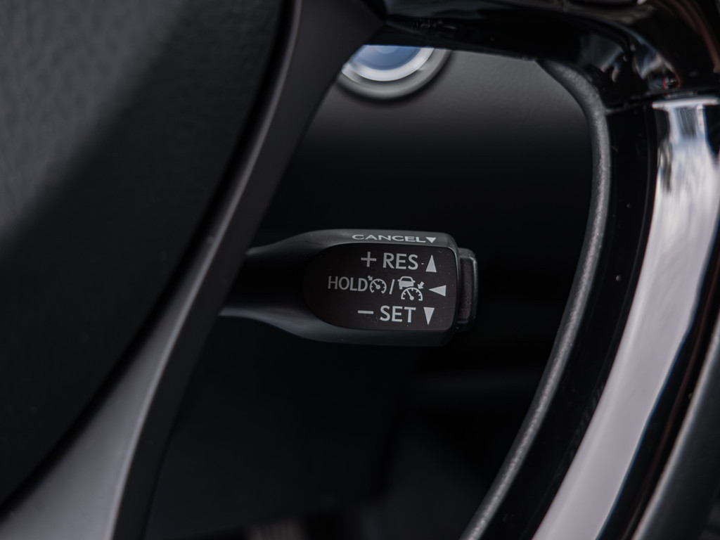 Fahrzeugansicht TOYOTA C-HR HYBRID Flow - Bild 30